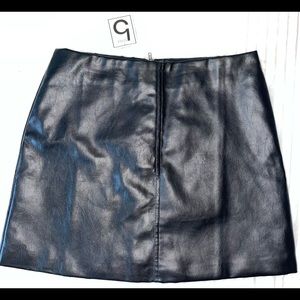 Womans Mini Black skirt